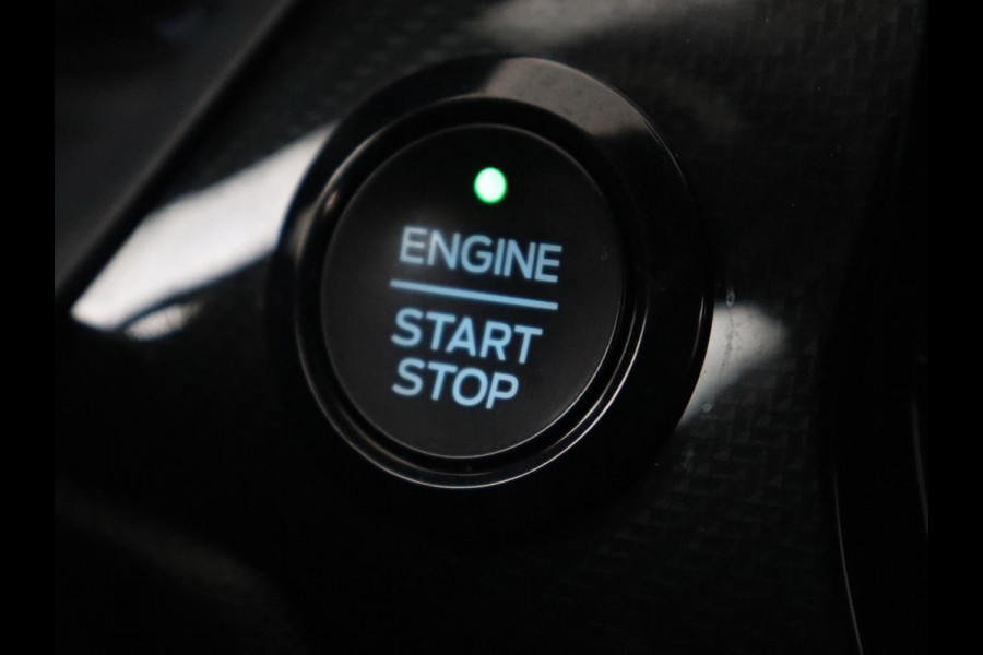Ford Fiesta 1.0 EcoBoost ST-Line X | Stoel & stuurverwarming | Trekhaak | Camera | Adaptive cruise | Carplay | Navigatie | B&O Sound | Climate control | Bluetooth | Keyless