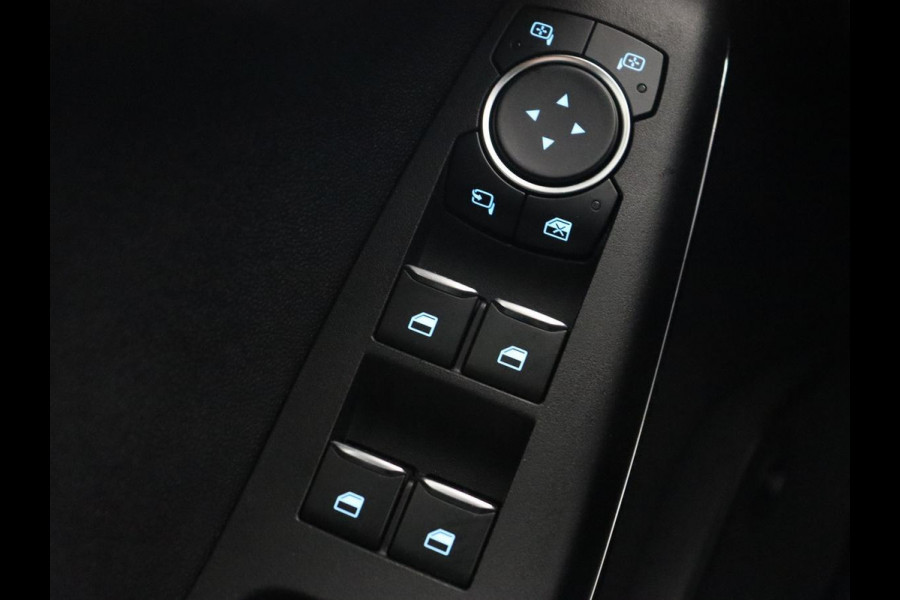 Ford Fiesta 1.0 EcoBoost ST-Line X | Stoel & stuurverwarming | Trekhaak | Camera | Adaptive cruise | Carplay | Navigatie | B&O Sound | Climate control | Bluetooth | Keyless