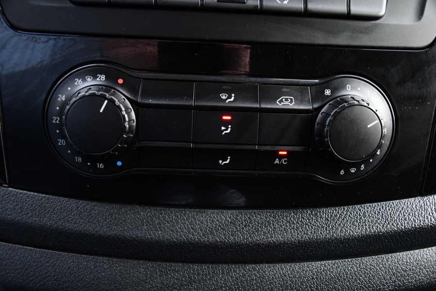 Mercedes-Benz Vito 116 CDI L2 Black Edition Camera, Cruise, Carplay, 164PK, LED, Trekhaak, Stoelverwarming, multimedia, Uniek!