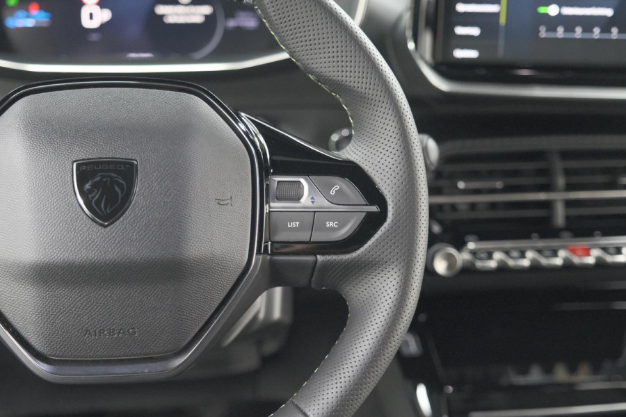 Peugeot e-2008 EV GT Avantage 54 kWh | 360 Camera | Massage Functie | Dodehoekdetectie | Stoelverwarming