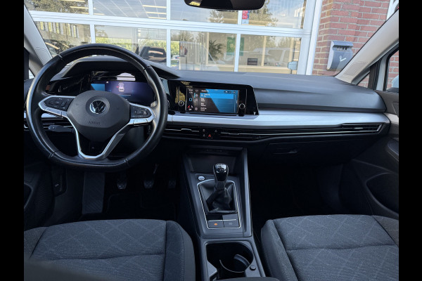 Volkswagen Golf 1.5 TSI Life Panoramadak, 18''Lmv, Winterpakket