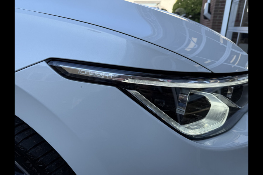 Volkswagen Golf 1.5 TSI Life Panoramadak, 18''Lmv, Winterpakket