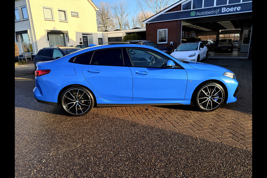 BMW 2 Serie Gran Coupé 218i High Executive M-Sport Panoramadak, Harman/Kardon