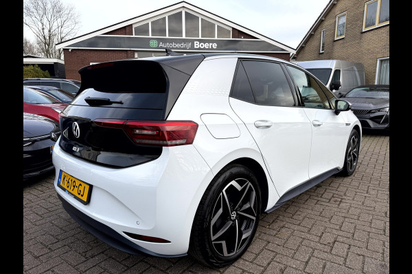 Volkswagen ID.3 First Plus 58 kWh SOH 92.8%, Camera, Trekhaak, 19''Lmv