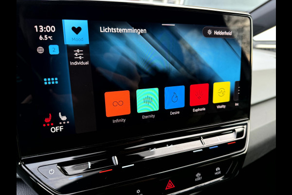 Volkswagen ID.3 First Plus 58 kWh SOH 92.8%, Camera, Trekhaak, 19''Lmv