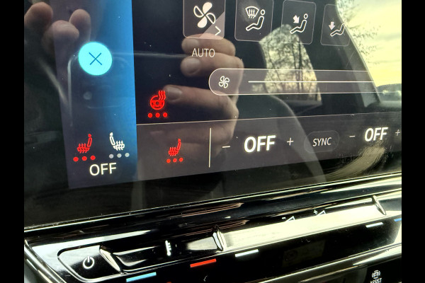 Volkswagen ID.3 First Plus 58 kWh SOH 92.8%, Camera, Trekhaak, 19''Lmv