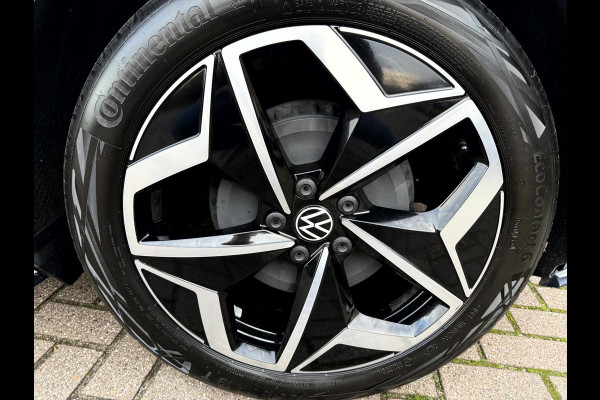 Volkswagen ID.3 First Plus 58 kWh SOH 92.8%, Camera, Trekhaak, 19''Lmv