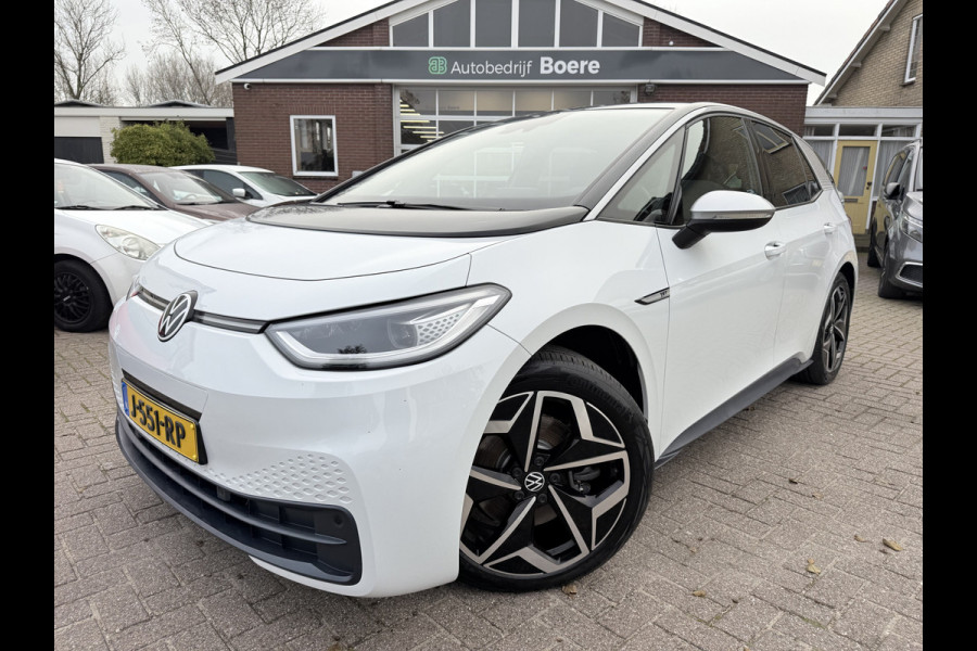 Volkswagen ID.3 First Plus 58 kWh SOH 91.6%,Camera, Trekhaak, 19''Lmv