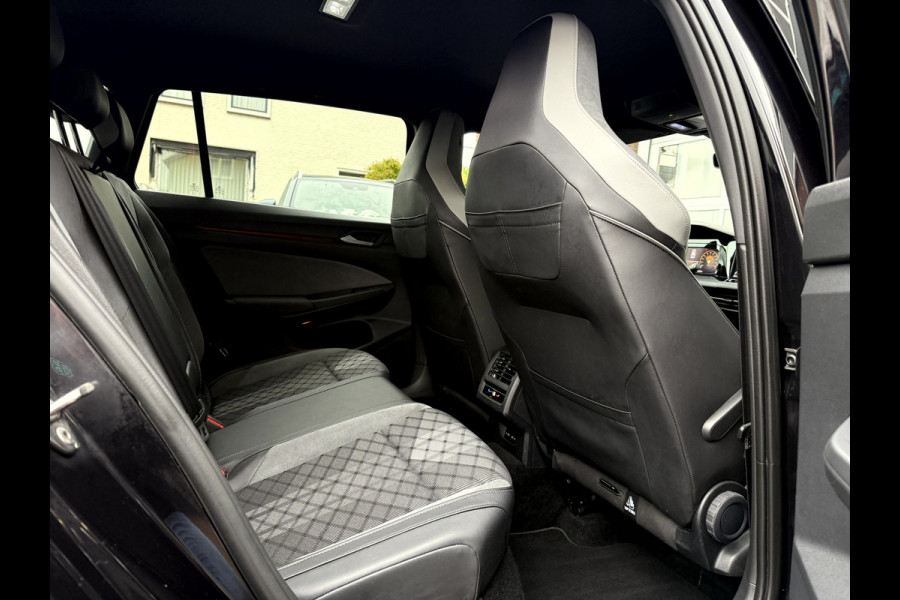 Volkswagen Golf Variant 1.5 TSI R-Line NL. Auto, Camera, Trekhaak, Virt. Display