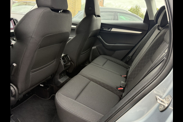 Škoda Karoq 1.5 TSI ACT Business Edition Trekhaak, Carplay/Android