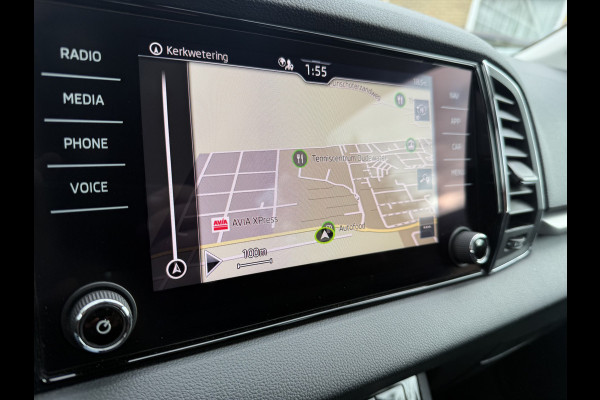 Škoda Karoq 1.5 TSI ACT Business Edition Trekhaak, Carplay/Android