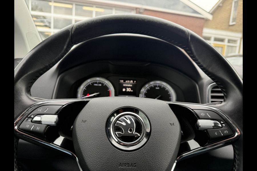 Škoda Karoq 1.5 TSI ACT Business Edition Trekhaak, Carplay/Android