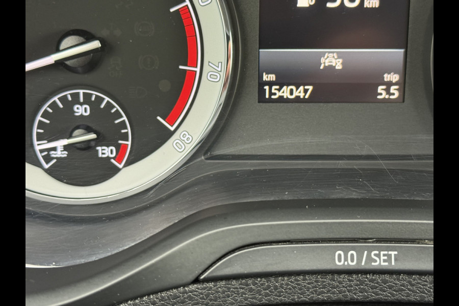 Škoda Karoq 1.5 TSI ACT Business Edition Trekhaak, Carplay/Android