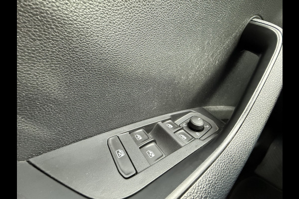 Škoda Karoq 1.5 TSI ACT Business Edition Trekhaak, Carplay/Android