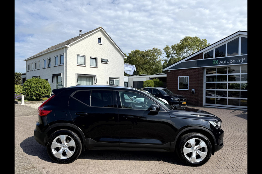 Volvo XC40 1.5 T3 Momentum Pro Panoramadak, Trekhaak, Camera