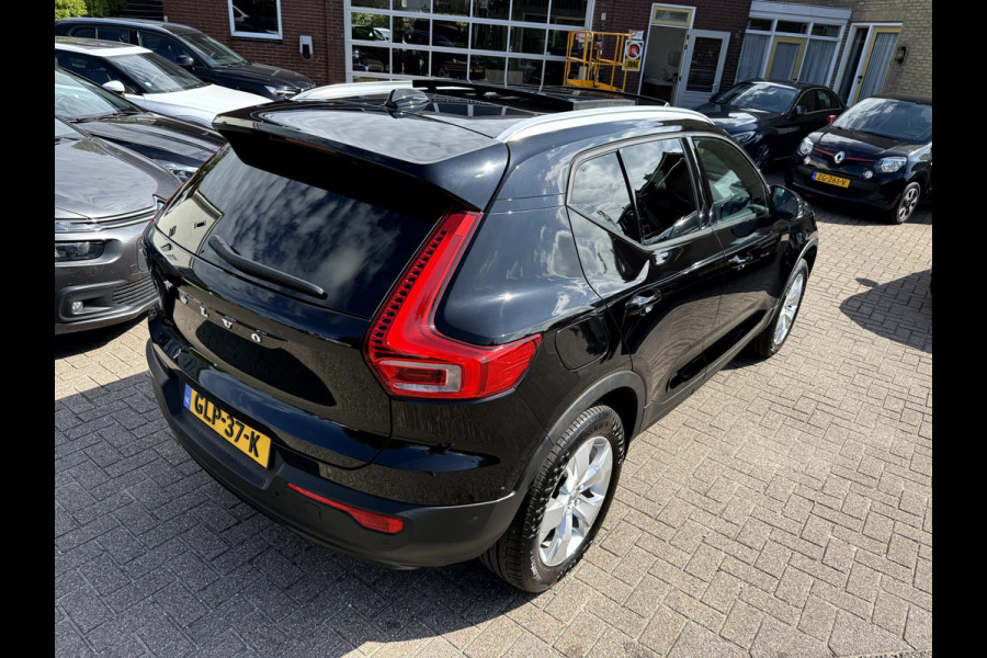Volvo XC40 1.5 T3 Momentum Pro Panoramadak, Trekhaak, Camera