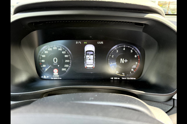 Volvo XC40 1.5 T3 Momentum Pro Panoramadak, Trekhaak, Camera
