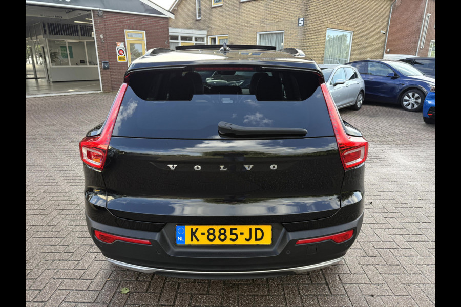 Volvo XC40 Recharge P8 AWD R-Design SOH 92.3%, Panoramadak, Camera, 19'Lmv