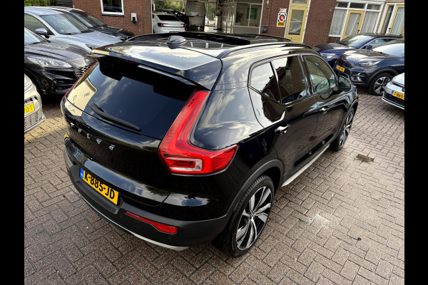 Volvo XC40 Recharge P8 AWD R-Design SOH 92.3%, Panoramadak, Camera, 19'Lmv