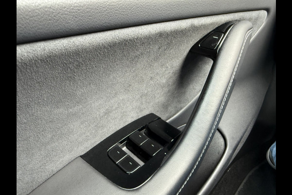 Tesla Model 3 Long Range AWD 75 kWh SOH 94.2%, 59239km, Pano-dak, 19''Lmv, Camera