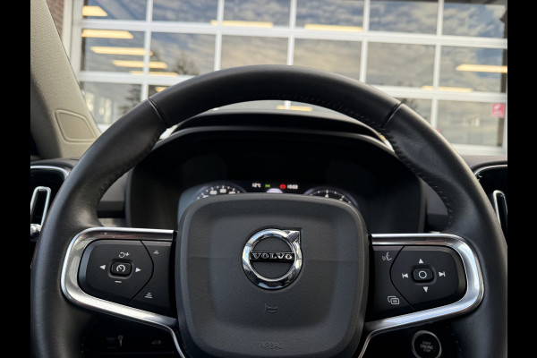 Volvo XC40 1.5 T3 Inscription Panoramadak, Leer, Camera