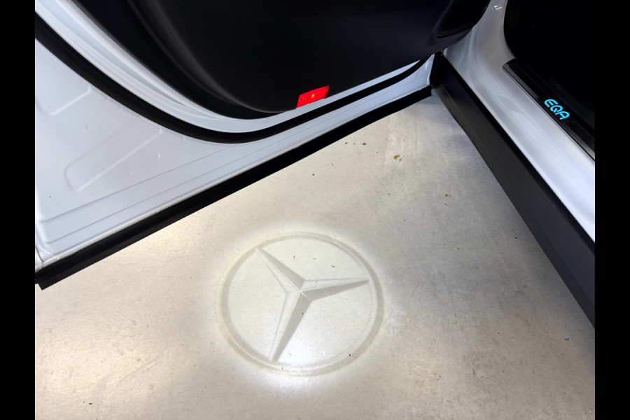 Mercedes-Benz EQA 250 Business Solution AMG 67 kWh SOH 96.3%, Panoramadak, 360 camera