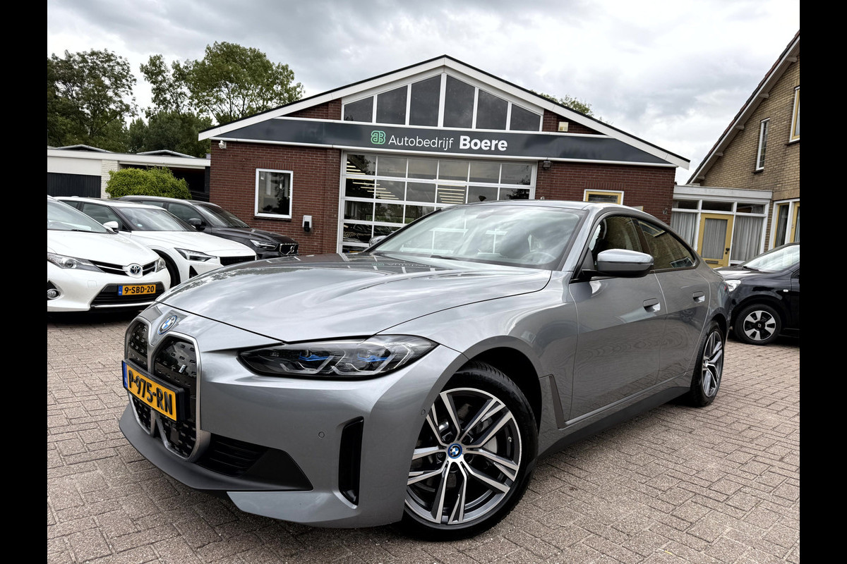 BMW i4 eDrive40 High Executive 84 kWh SOH 93.6%, Camera, 18''Lmv,  elek.Trekhaak
