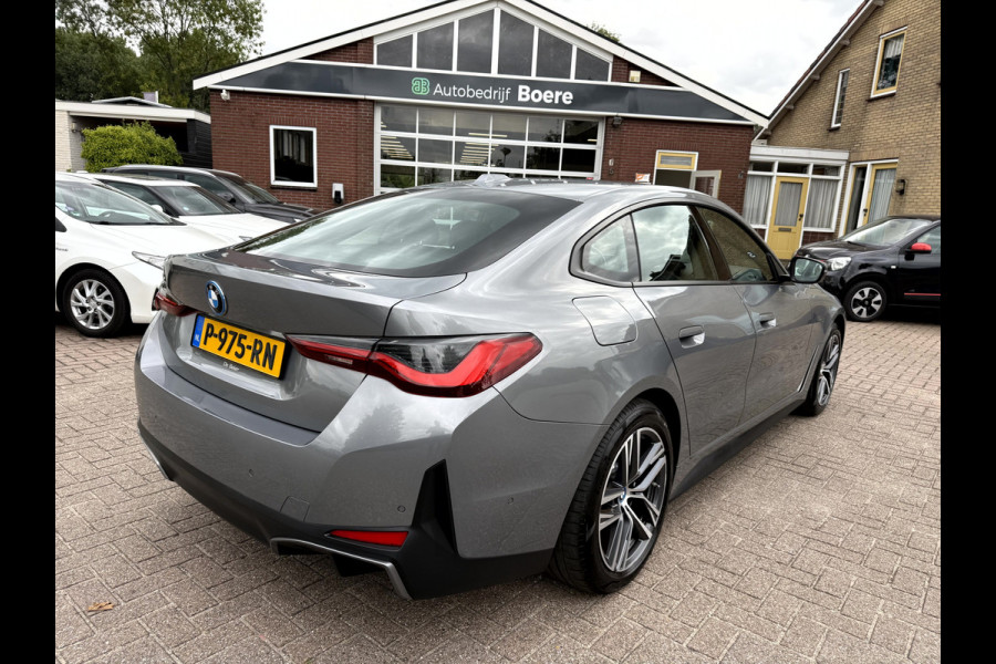 BMW i4 eDrive40 High Executive 84 kWh SOH 93.6%, Camera, 18''Lmv,  elek.Trekhaak