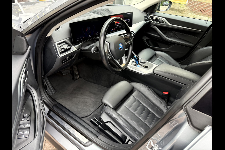 BMW i4 eDrive40 High Executive 84 kWh SOH 93.6%, Camera, 18''Lmv,  elek.Trekhaak