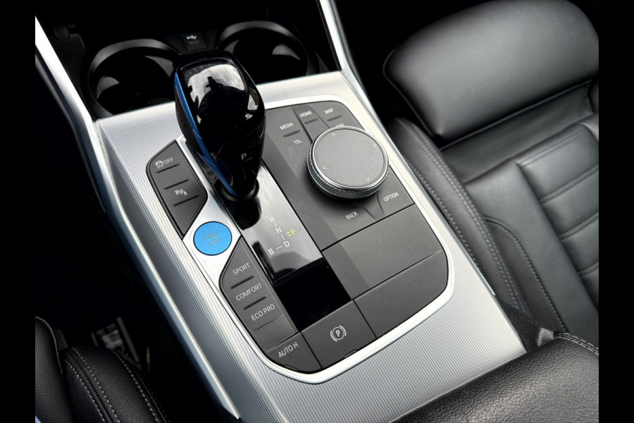 BMW i4 eDrive40 High Executive 84 kWh SOH 93.6%, Camera, 18''Lmv,  elek.Trekhaak