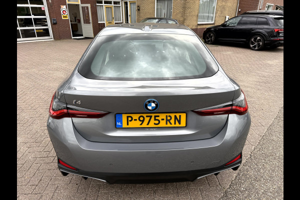 BMW i4 eDrive40 High Executive 84 kWh SOH 93.6%, Camera, 18''Lmv,  elek.Trekhaak