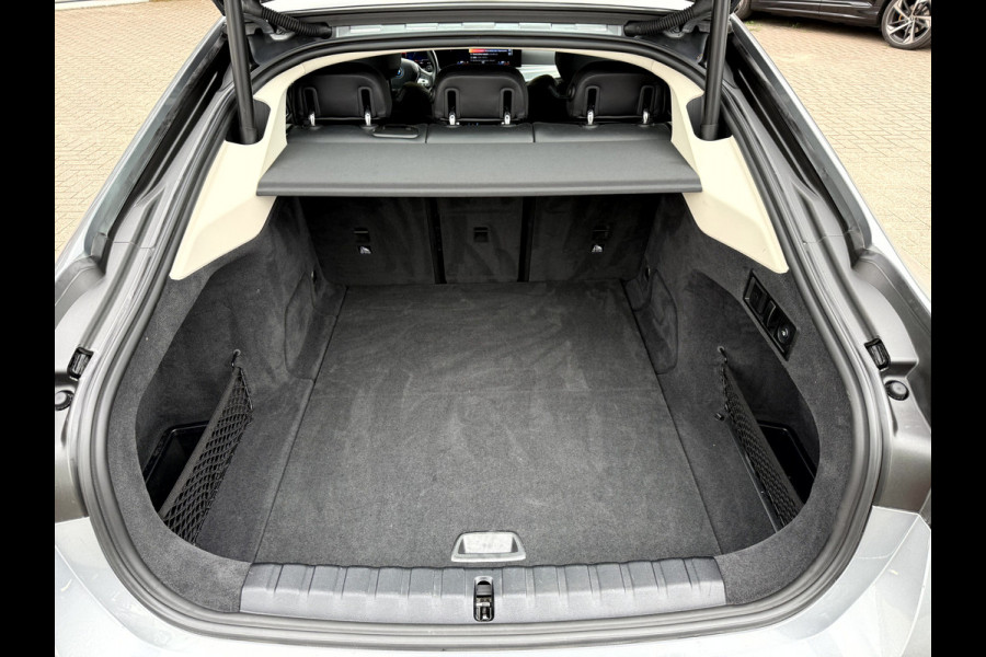 BMW i4 eDrive40 High Executive 84 kWh SOH 93.6%, Camera, 18''Lmv,  elek.Trekhaak