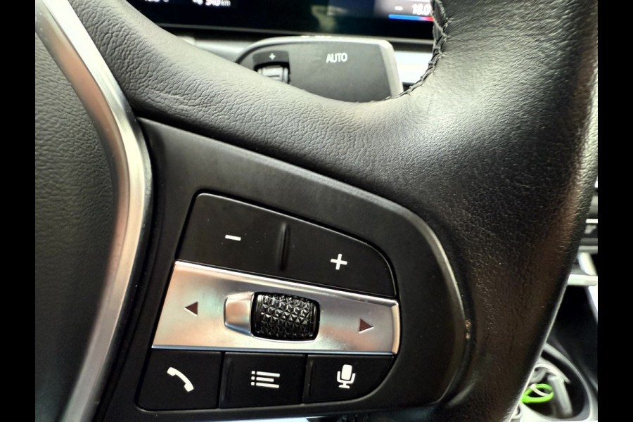 BMW i4 eDrive40 High Executive 84 kWh SOH 93.6%, Camera, 18''Lmv,  elek.Trekhaak