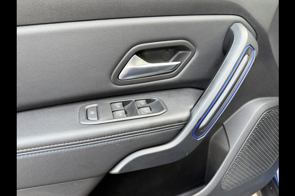 Dacia Duster 1.3 TCe 150pk Serie Limitee 15th Anniversary Trekhaak, 360 camera