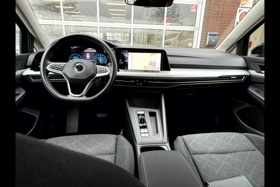 Volkswagen Golf Variant 1.0 eTSI Life Navi, Camera, Virt.Display