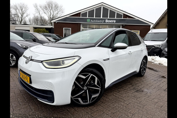 Volkswagen ID.3 First Plus 58 kWh SOH 90.7%, Camera, Trekhaak, 19''Lmv