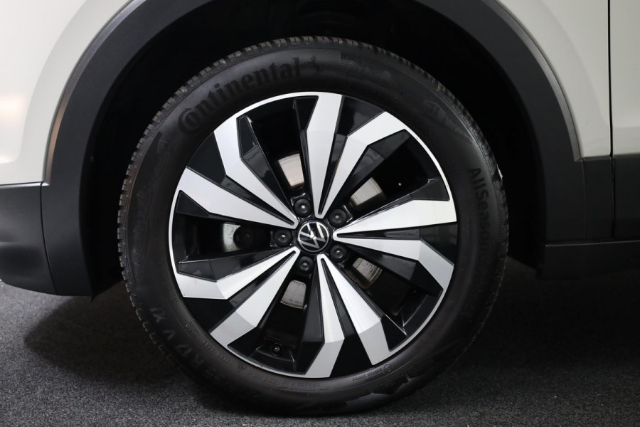 Volkswagen T-Cross 1.0 TSI Life 110 pk Automaat (DSG) | | Navigatie | Parkeersensoren | Achteruitrijcamera