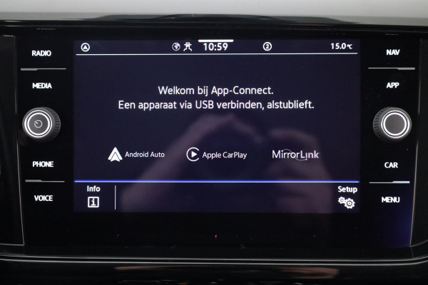 Volkswagen T-Cross 1.0 TSI Life 110 pk Automaat (DSG) | | Navigatie | Parkeersensoren | Achteruitrijcamera