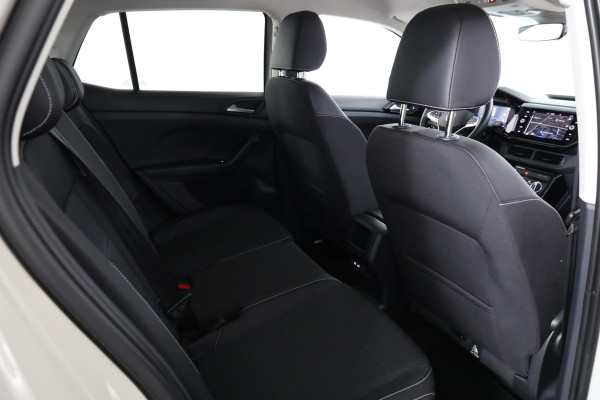 Volkswagen T-Cross 1.0 TSI Life 110 pk Automaat (DSG) | | Navigatie | Parkeersensoren | Achteruitrijcamera