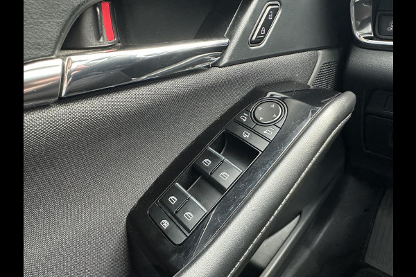 Mazda CX-30 2.0 e-SkyActiv-G M Hybrid Comfort | PARKEER SENSOREN VOOR EN ACHTER | ACHTERUITRIJ CAMERA | HEADUP DISPLAY |