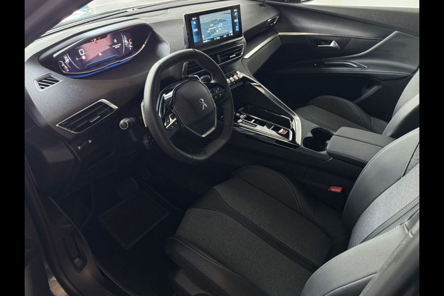 Peugeot 5008 1.2 130PK ALLURE PACK 7PERS NAVI CAMERA ZWARTE HEMEL LED LMV 7P 7 Persoons