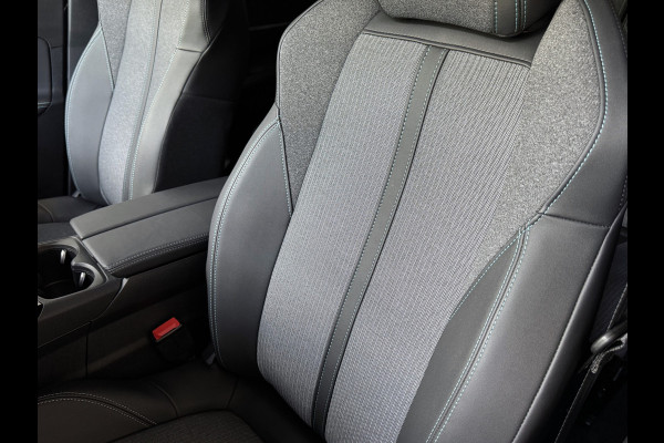 Peugeot 5008 1.2 130PK ALLURE PACK 7PERS NAVI CAMERA ZWARTE HEMEL LED LMV 7P 7 Persoons