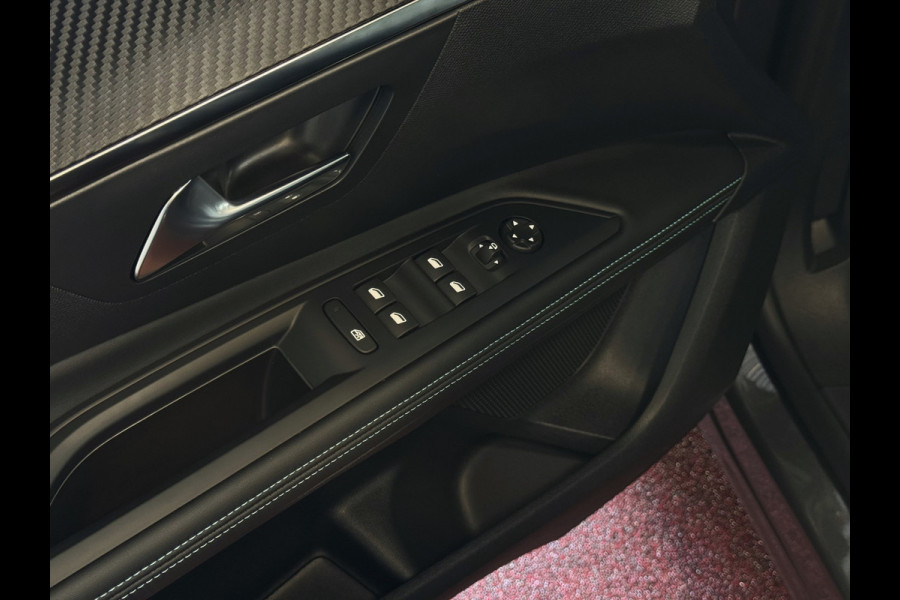 Peugeot 5008 1.2 130PK ALLURE PACK 7PERS NAVI CAMERA ZWARTE HEMEL LED LMV 7P 7 Persoons