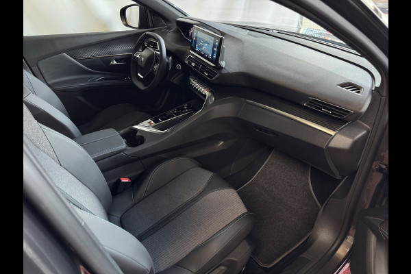 Peugeot 5008 1.2 130PK ALLURE PACK 7PERS NAVI CAMERA ZWARTE HEMEL LED LMV 7P 7 Persoons