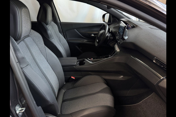 Peugeot 5008 1.2 130PK ALLURE PACK 7PERS NAVI CAMERA ZWARTE HEMEL LED LMV 7P 7 Persoons