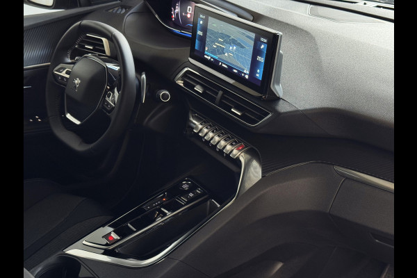 Peugeot 5008 1.2 130PK ALLURE PACK 7PERS NAVI CAMERA ZWARTE HEMEL LED LMV 7P 7 Persoons