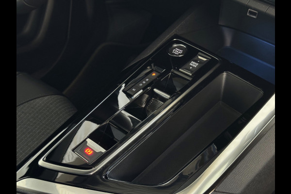 Peugeot 5008 1.2 130PK ALLURE PACK 7PERS NAVI CAMERA ZWARTE HEMEL LED LMV 7P 7 Persoons