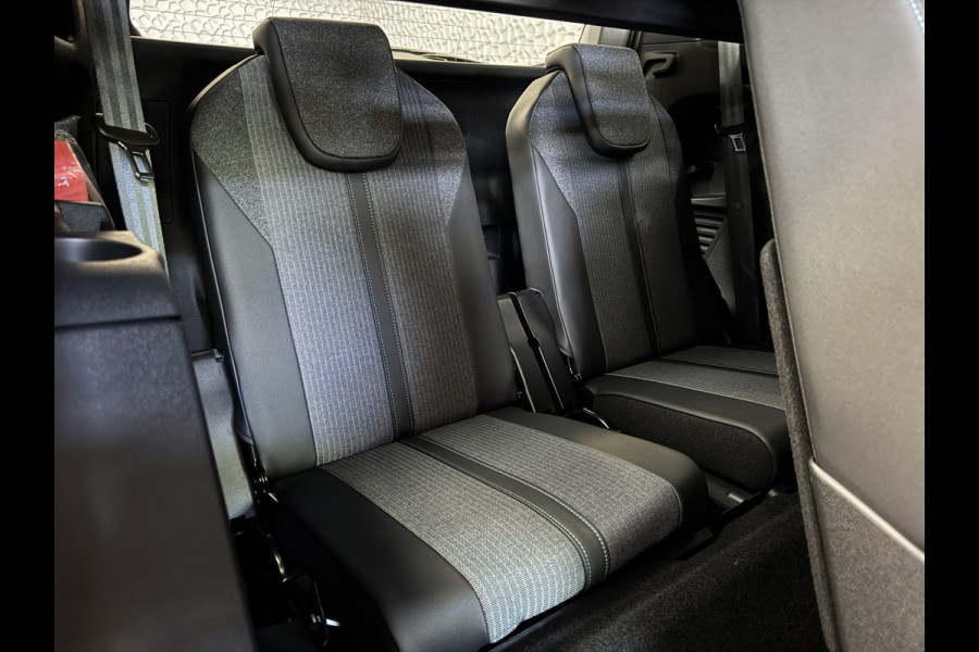 Peugeot 5008 1.2 130PK ALLURE PACK 7PERS NAVI CAMERA ZWARTE HEMEL LED LMV 7P 7 Persoons