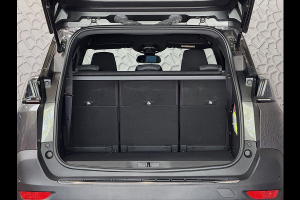 Peugeot 5008 1.2 130PK ALLURE PACK 7PERS NAVI CAMERA ZWARTE HEMEL LED LMV 7P 7 Persoons