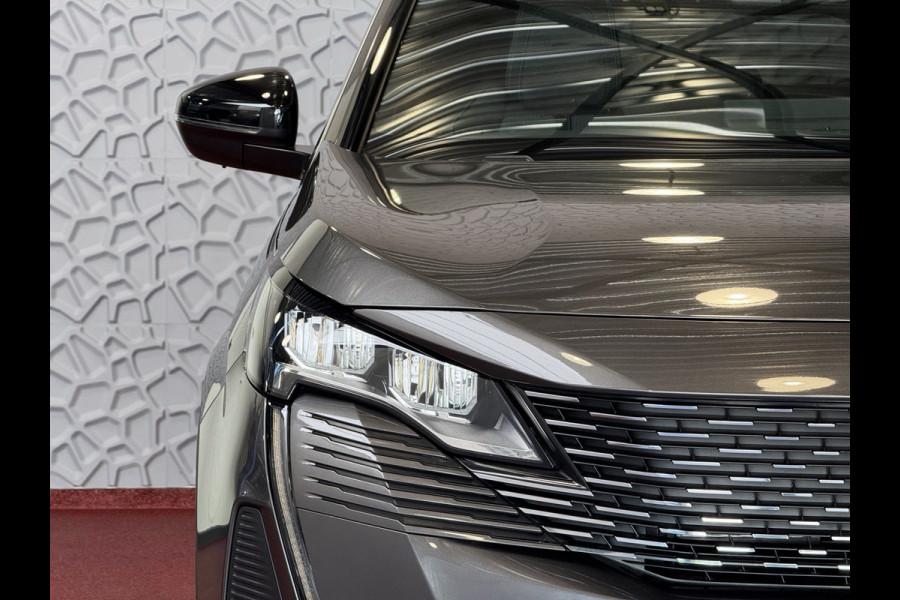 Peugeot 5008 1.2 130PK ALLURE PACK 7PERS NAVI CAMERA ZWARTE HEMEL LED LMV 7P 7 Persoons